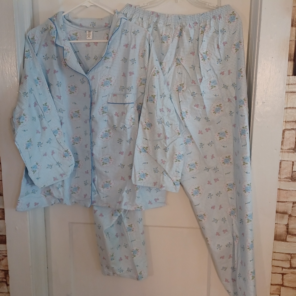 Women's  Flannel Floral Pajama Set - Red and Blue Womens Size XXXLARGE